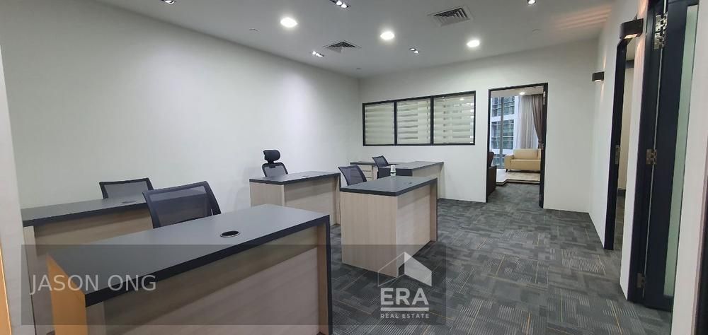 Fully Furnished Corner Unit for Immediate Occupancy