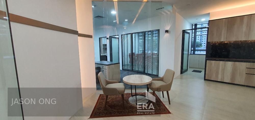 Fully Furnished Corner Unit for Immediate Occupancy