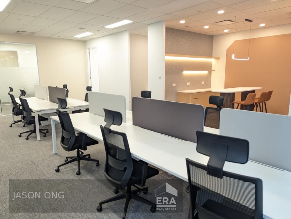 Brand New Fitted Office Unit for 25pax With Director & Meeting Room