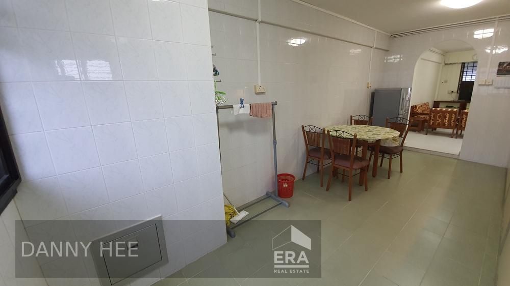 Walking Distance to Bedok Central and Mall