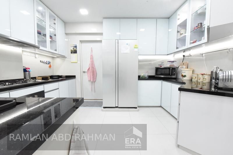 3+1 Bedrooms @ 73 Meyer Road, Hawai Tower