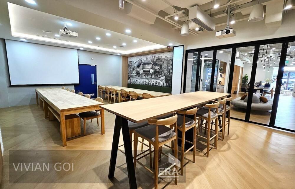 Fitted Flexible Work Space With Self Storage Near Holland Village