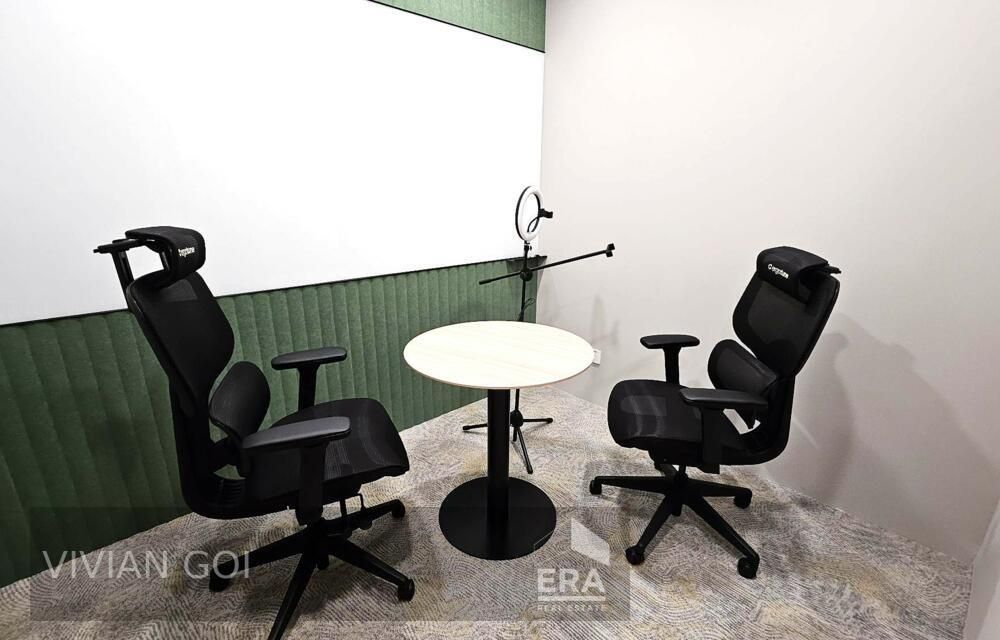 Fitted Flexible Work Space With Self Storage Near Holland Village