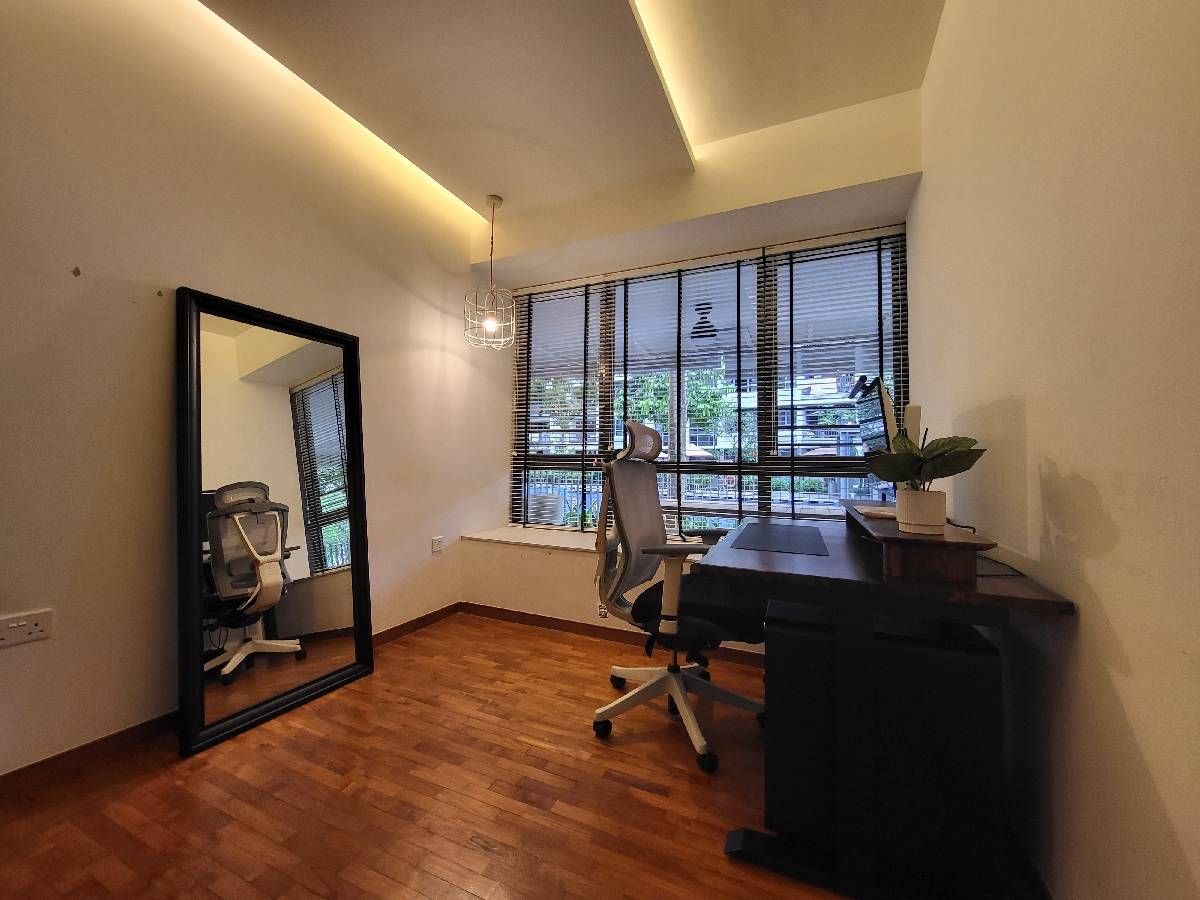 8 @ Woodleigh Condominium For Rent, $6,600, 3 Bed 3 Bath 1,335 sqft $4.94 psf