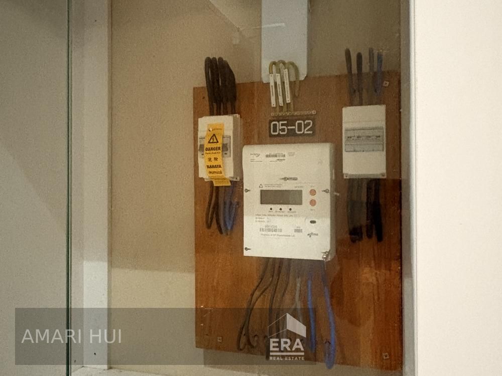 Office for Rent, High Ceiling