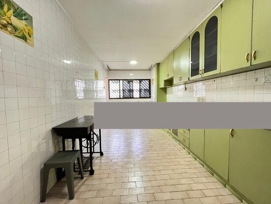 118 Clementi Street 13 HDB Apartment For Rent, $4,200, 3 Bed 2 Bath 1,130 sqft $3.72 psf