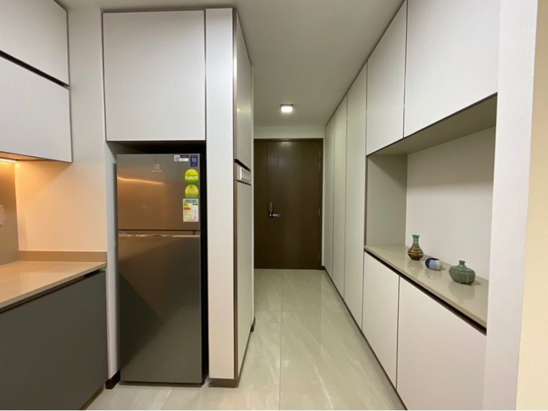 Normanton Park Condominium For Rent, $4,200, 2 Bed 1 Bath 635 sqft $6.61 psf