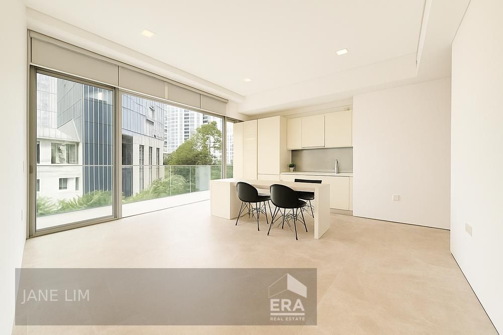 Minutes to Orchard Road, Mrt, Amenities. Overlooking Pool!