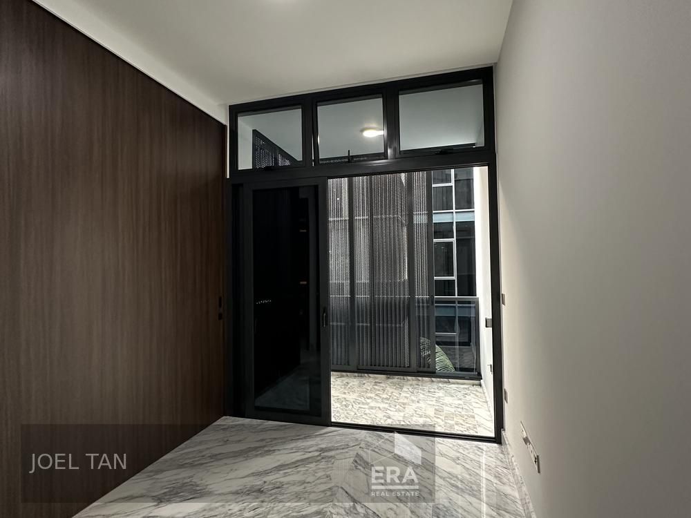 Walk to Holland Village. Ready From Jan 2026. Video Available.