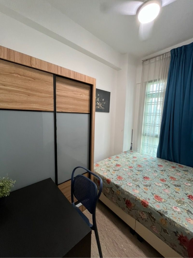 Tiara Apartment Room Rental, $1,400, 1 Bed 1 Bath 100 sqft $14.00 psf