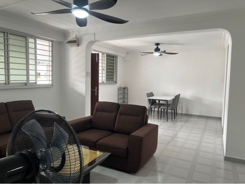 242 Bukit Panjang Ring Road HDB Apartment For Rent, $3,400, 3 Bed 2 Bath 1,108 sqft $3.07 psf