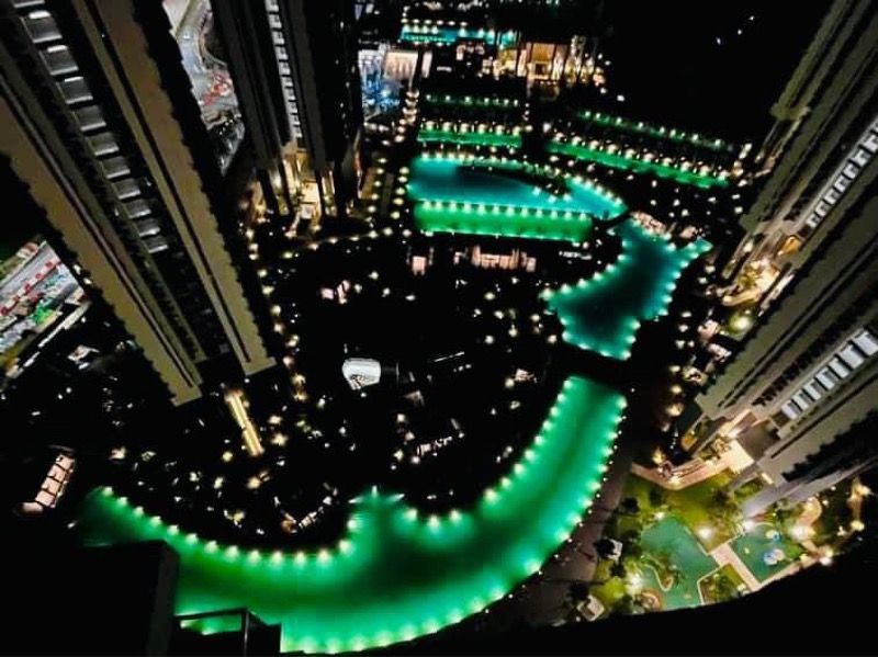 Normanton Park Condominium For Rent, $7,800, 4 Bed 4 Bath 1,313 sqft $5.94 psf