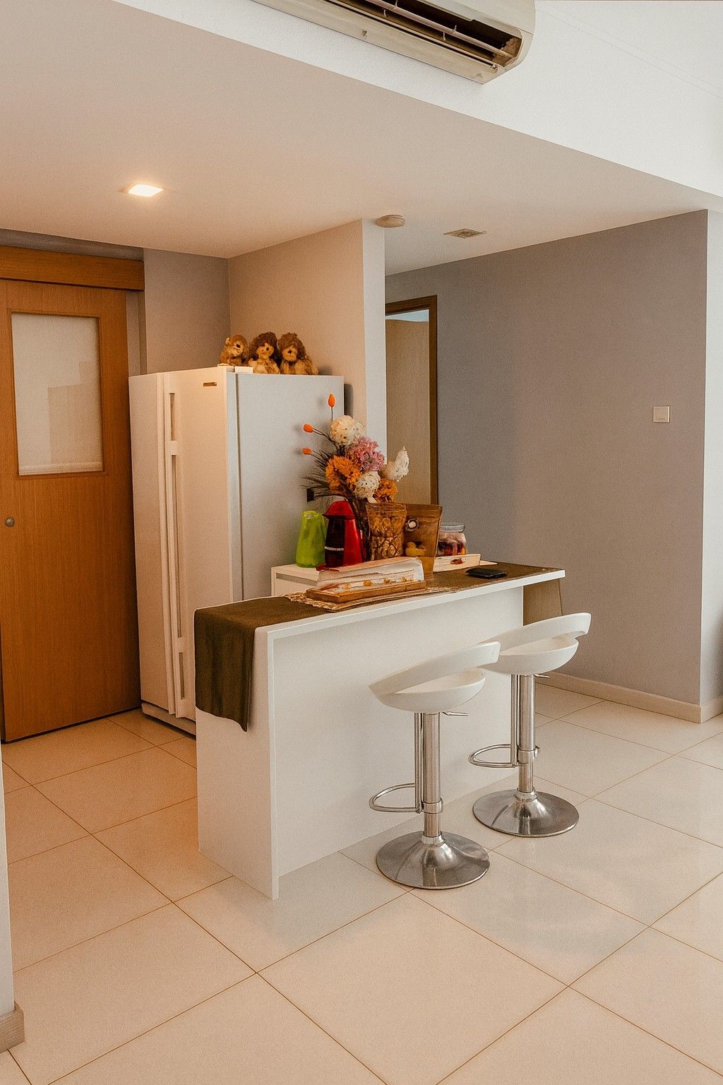 The Stellar Condominium For Rent, $7,000, 4 Bed 3 Bath 1,778 sqft $3.94 psf