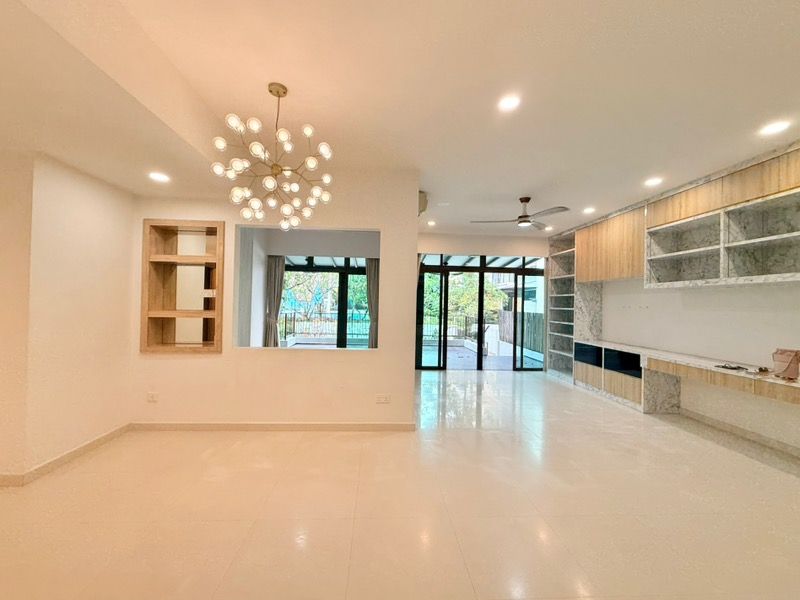 Varsity Park Condominium Condominium For Rent, $6,700, 3 Bed 3 Bath 1,636 sqft $4.10 psf