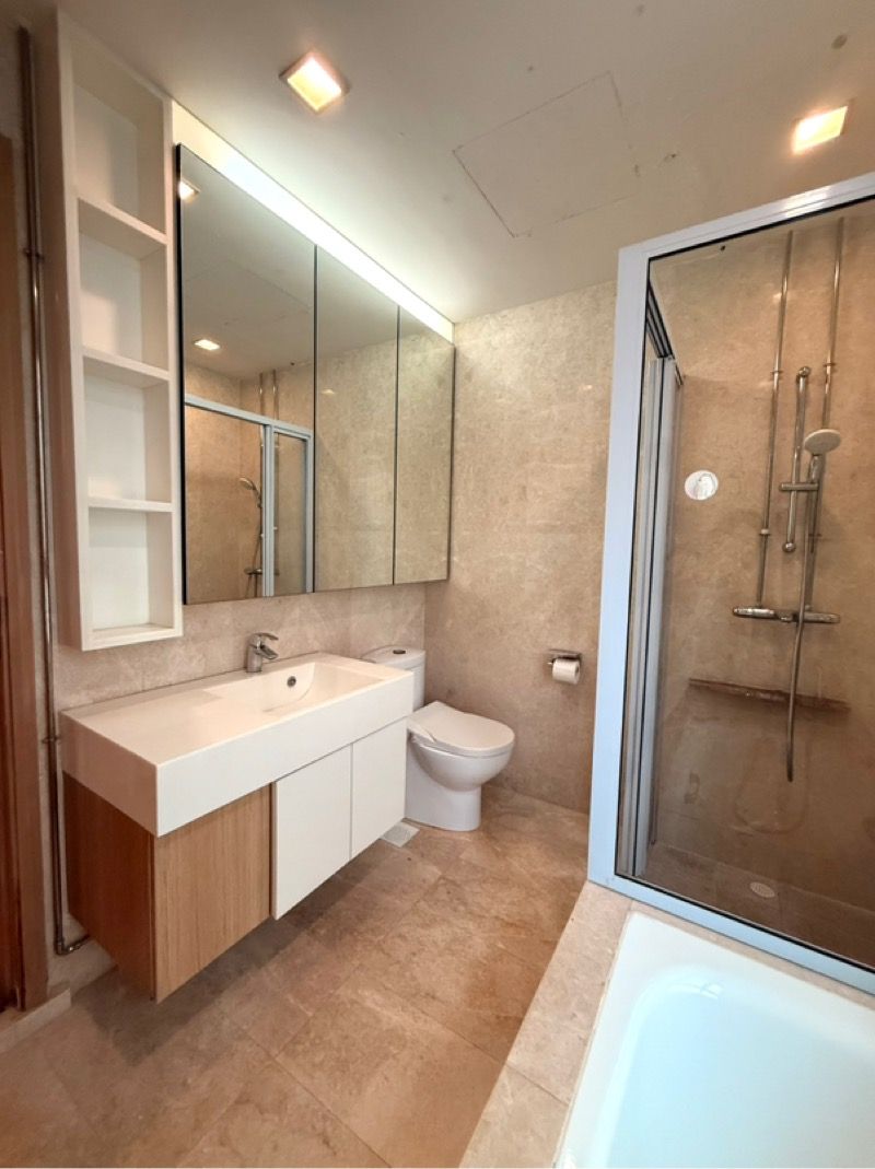 Varsity Park Condominium Condominium For Rent, $6,700, 3 Bed 3 Bath 1,636 sqft $4.10 psf