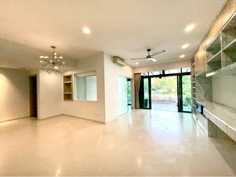 Varsity Park Condominium Condominium For Rent, $6,700, 3 Bed 3 Bath 1,636 sqft $4.10 psf
