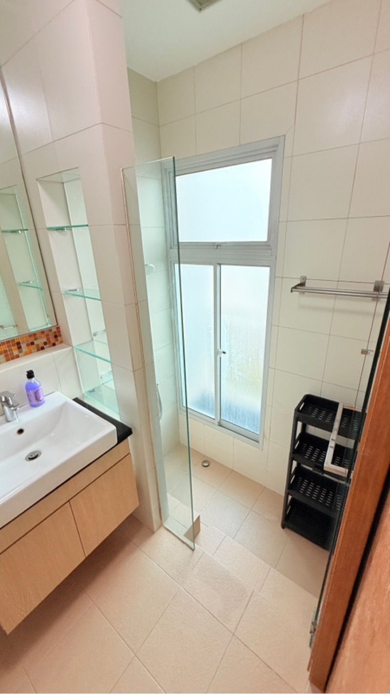 The Spectrum Condominium Room Rental, $2,450, 1 Bed 1 Bath 100 sqft $24.50 psf