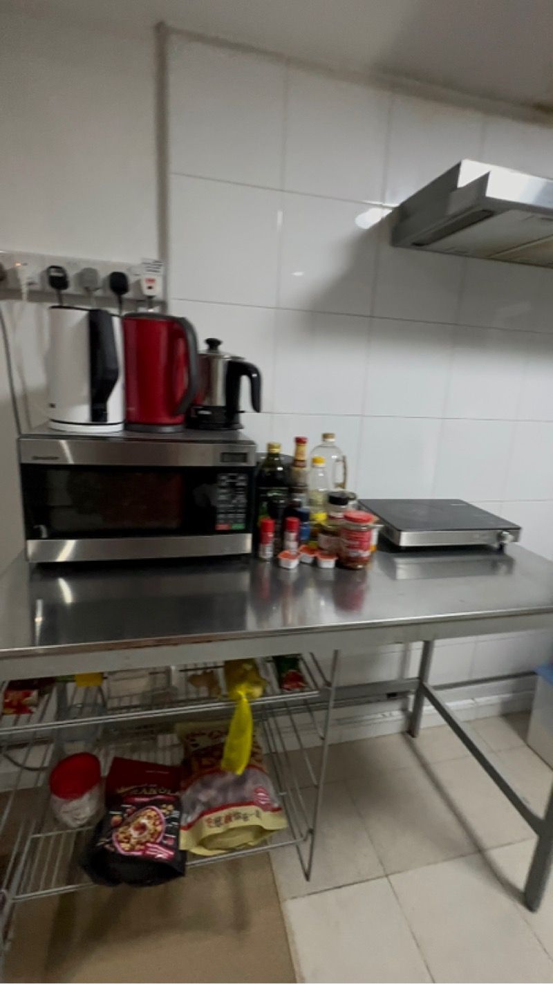 People's Park Complex Apartment Room Rental, $2,100, 1 Bed 1 Bath 300 sqft $7.00 psf