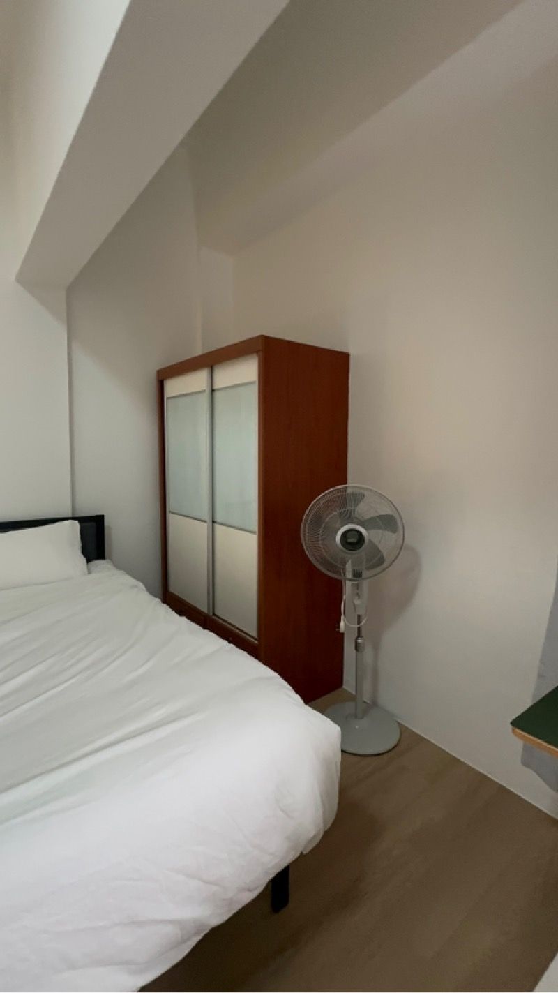 People's Park Complex Apartment Room Rental, $2,100, 1 Bed 1 Bath 300 sqft $7.00 psf