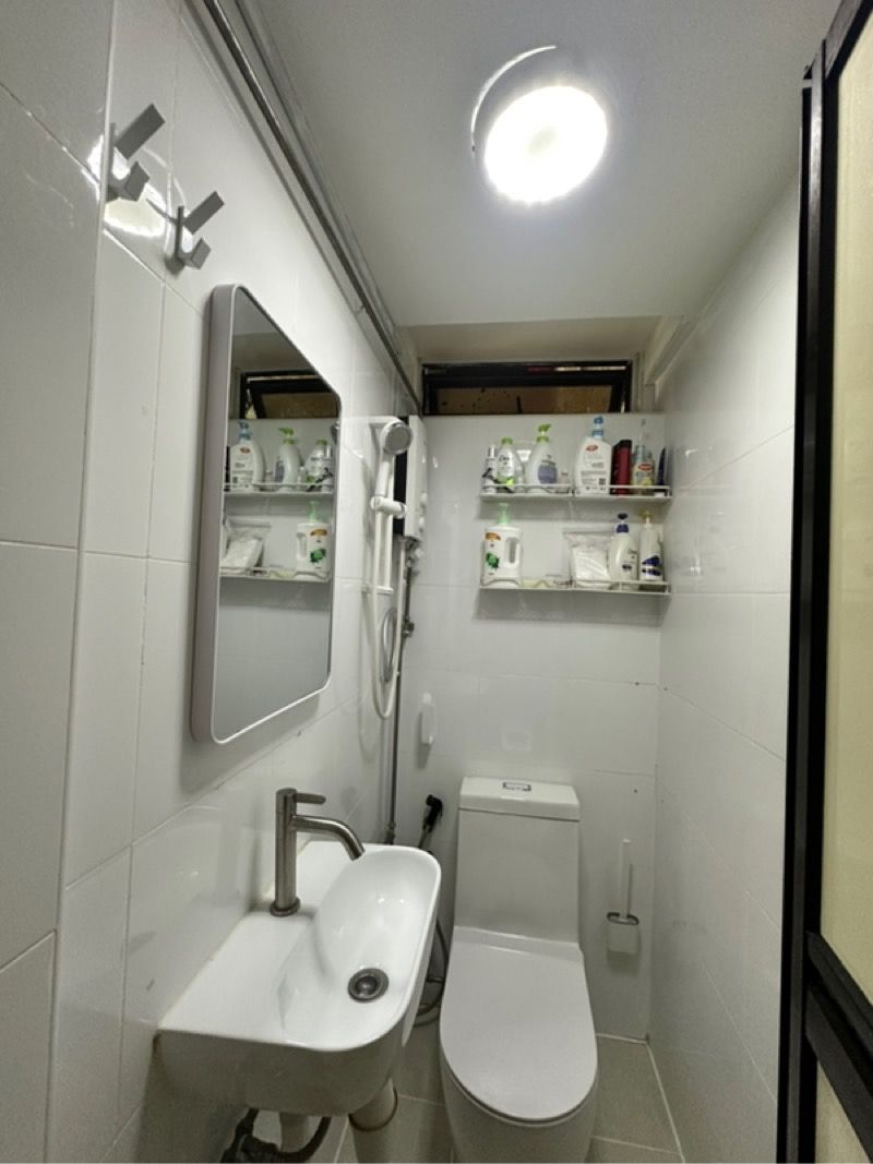 People's Park Complex Apartment Room Rental, $2,100, 1 Bed 1 Bath 300 sqft $7.00 psf