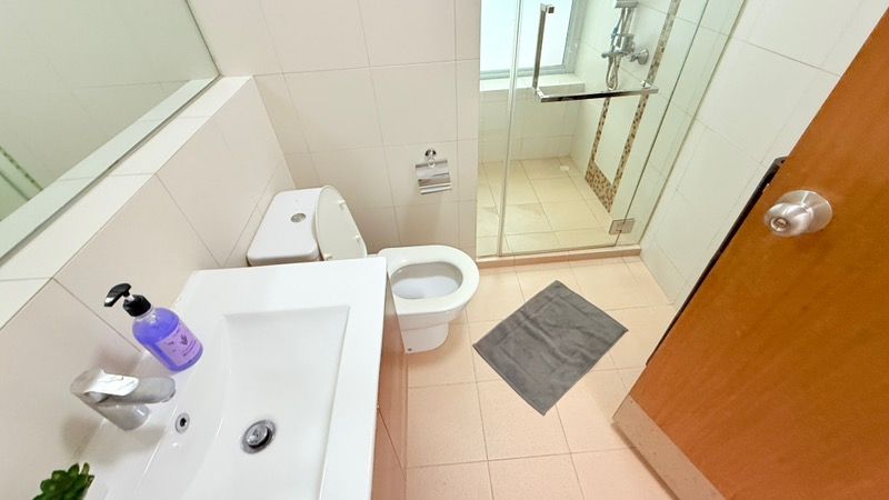 The Spectrum Condominium Room Rental, $1,350, 1 Bed 1 Bath 100 sqft $13.50 psf