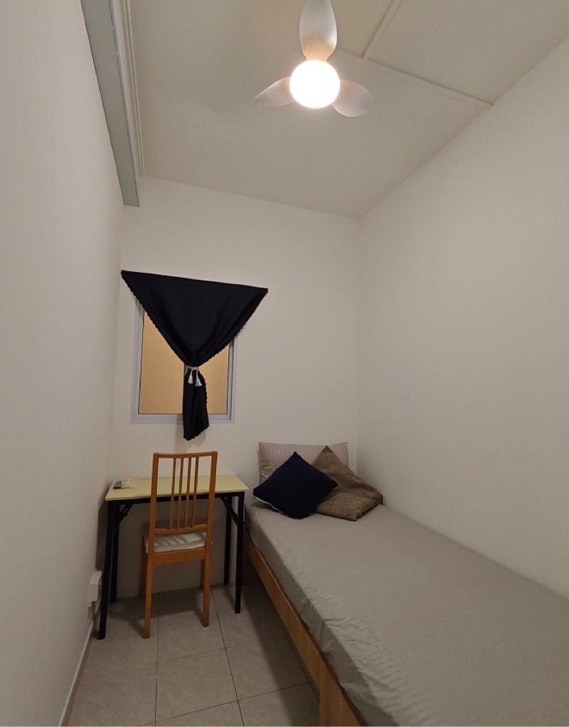 Central Green Condominium Room Rental, $1,150, 1 Bed 1 Bath 100 sqft $11.50 psf