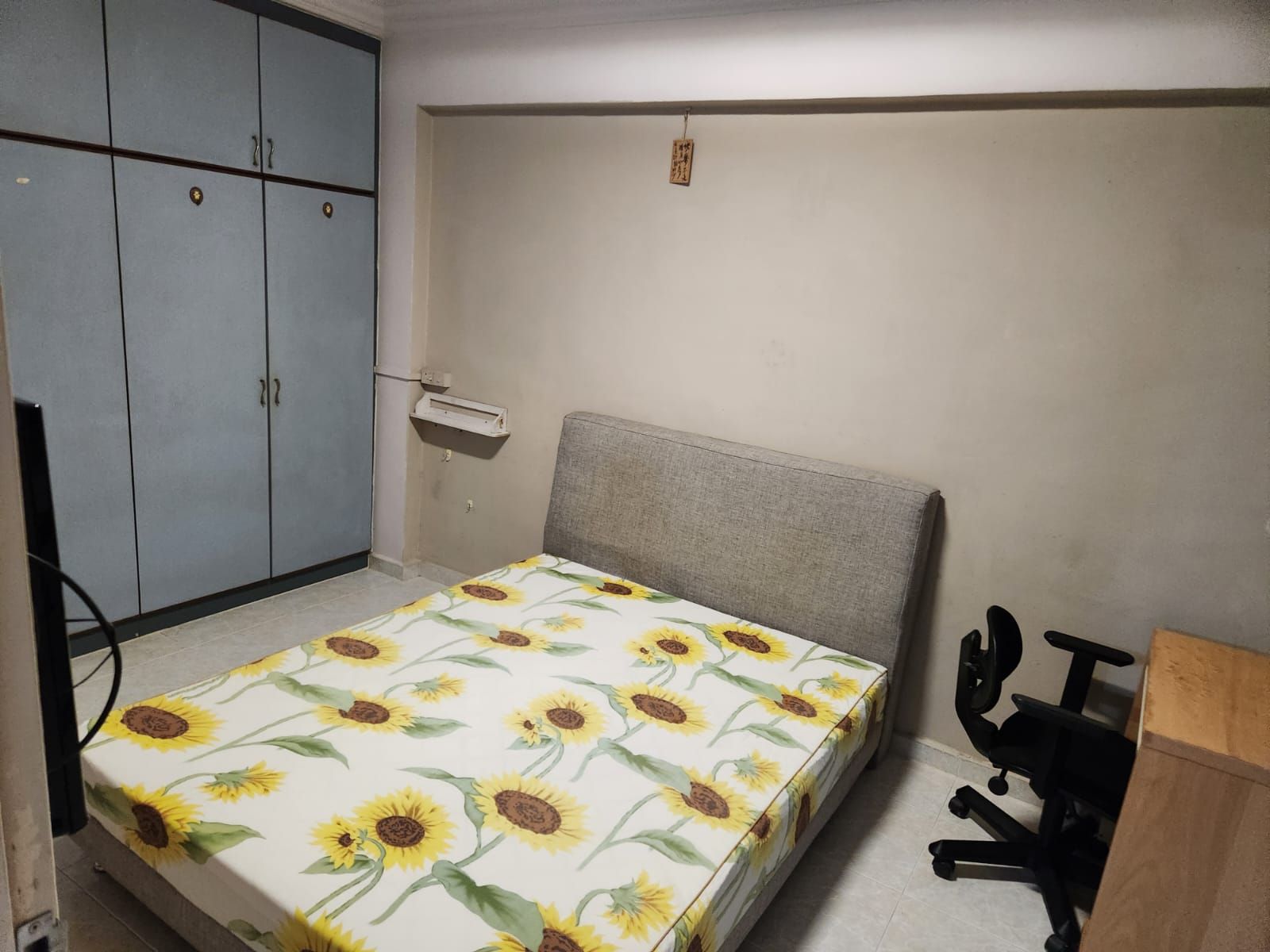 HDB - 4 room For Rent, Jurong East, Jurong East, 1,200 SGD, 99-year, Floor