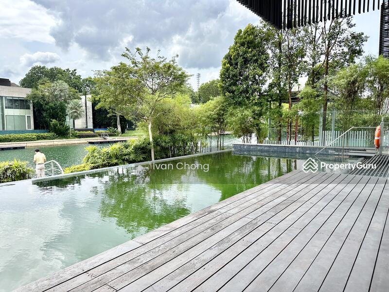 Prop-GPT: 'Detached: D04 Telok Blangah Modern Villa with 6 bedrooms, infinity pool, jacuzzis and private berth'