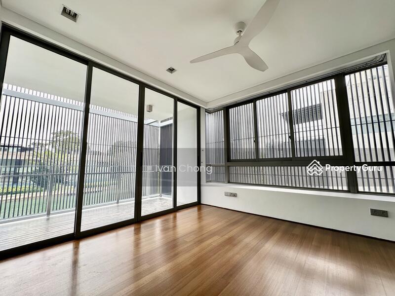 Detached for Rent, Modern Villa with 6 bedrooms, infinity pool, jacuzzis and private berth, SGD 33,000 | 99-year Leasehold