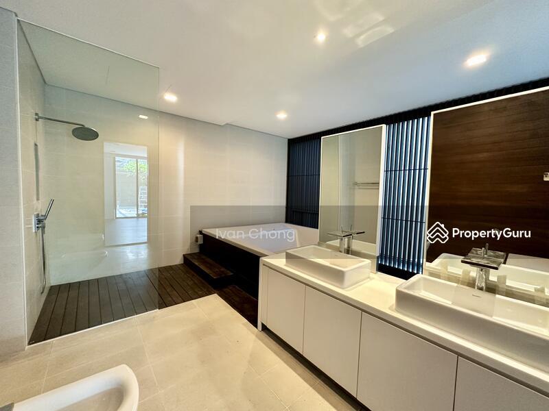 Detached for Rent, Modern Villa with 6 bedrooms, infinity pool, jacuzzis and private berth, SGD 33,000 | 99-year Leasehold