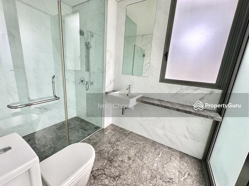 Detached for Rent, Modern Villa with 6 bedrooms, infinity pool, jacuzzis and private berth, SGD 33,000 | 99-year Leasehold