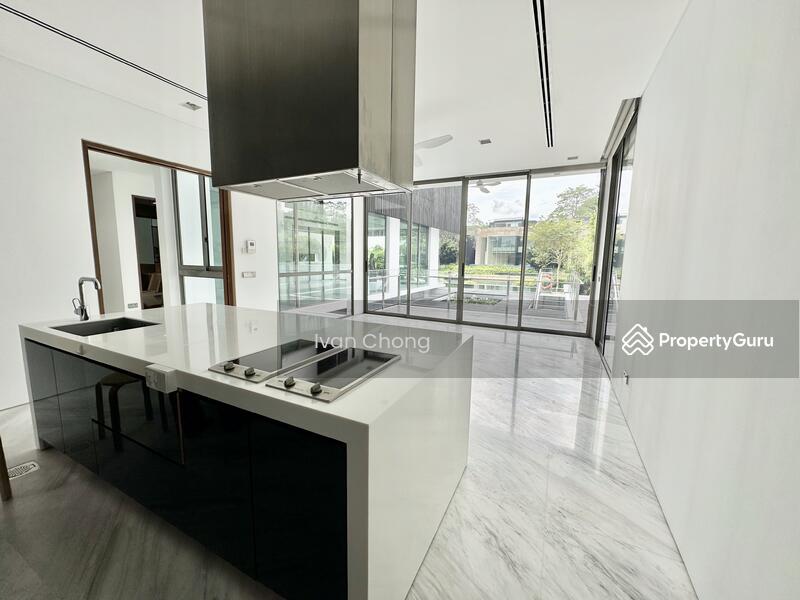 Detached for Rent, Modern Villa with 6 bedrooms, infinity pool, jacuzzis and private berth, SGD 33,000 | 99-year Leasehold