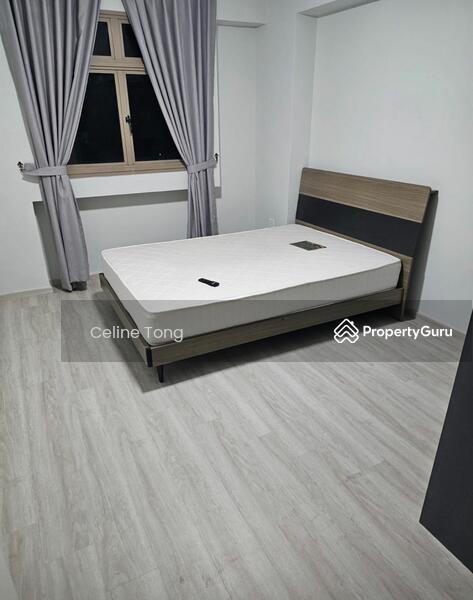 Prop-GPT: HDB Flat: D19 Punggol 165B Punggol Central
