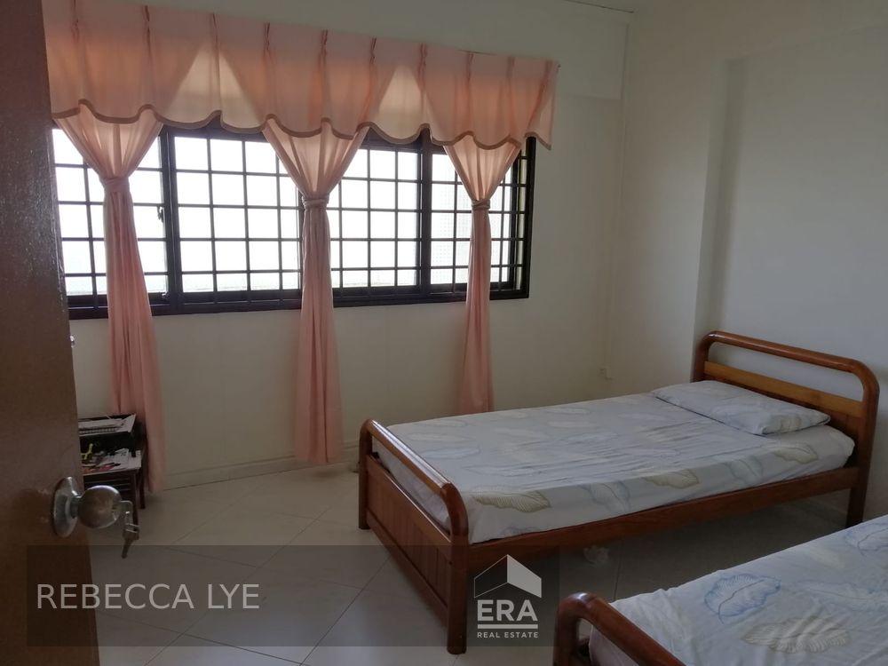 Prop-GPT: HDB - 3 room:   Woodlands Ring Road 645 Woodlands Ring Road For Rent