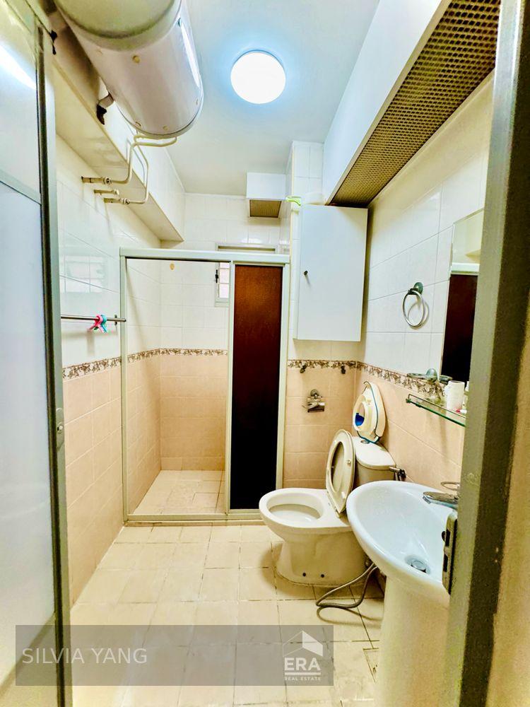 HDB for Rent, Bukit Batok West Avenue 5 388 Bukit Batok West Avenue 5, SGD 3,800 | Leasehold