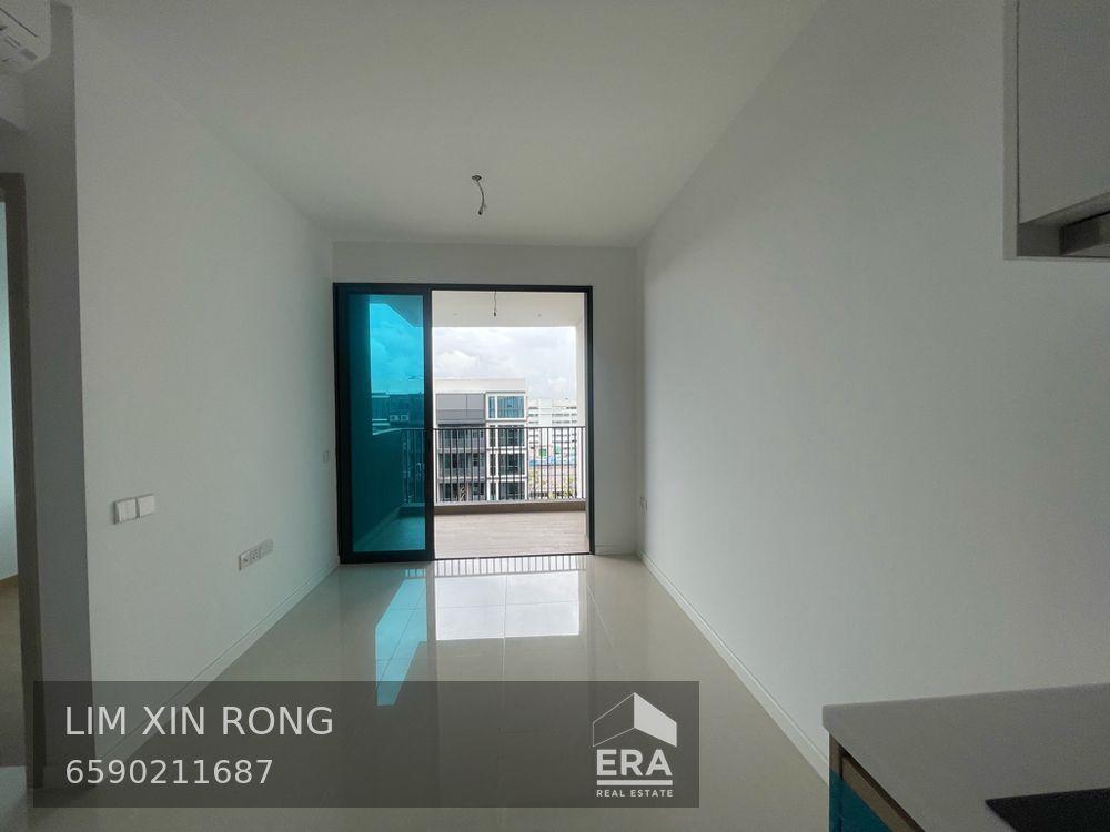Prop-GPT: Condominium:   Tampines Lane Treasure At Tampines For Rent