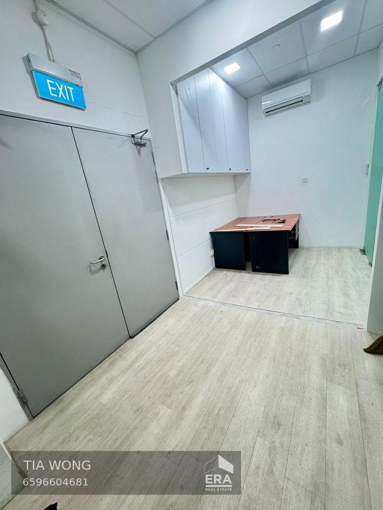 Prop-GPT: Light Industry:   Woodlands Close Mega@Woodlands For Rent