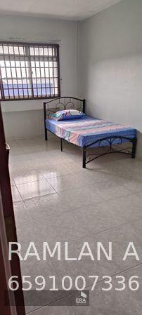 Prop-GPT: HDB - 3 room:   Pasir Ris Street 72 725 Pasir Ris Street 72 For Rent