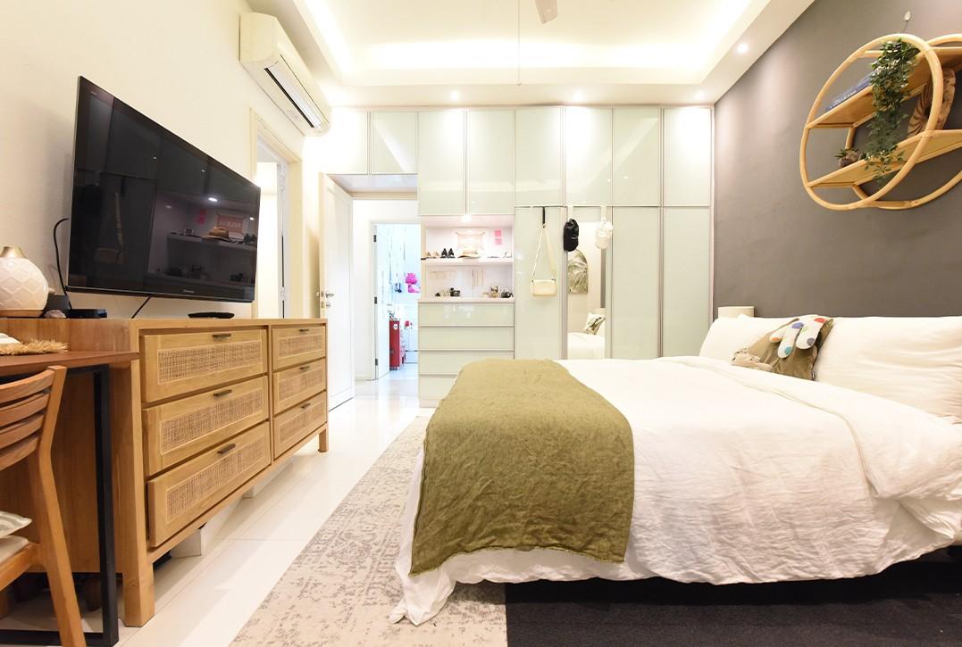 Condominium for Rent, Costa Rhu Condominium For Rent, $8,900, 3 Bed 3 Bath 1,900 sqft $4.68 psf, SGD 8,900 | 99-year Leasehold