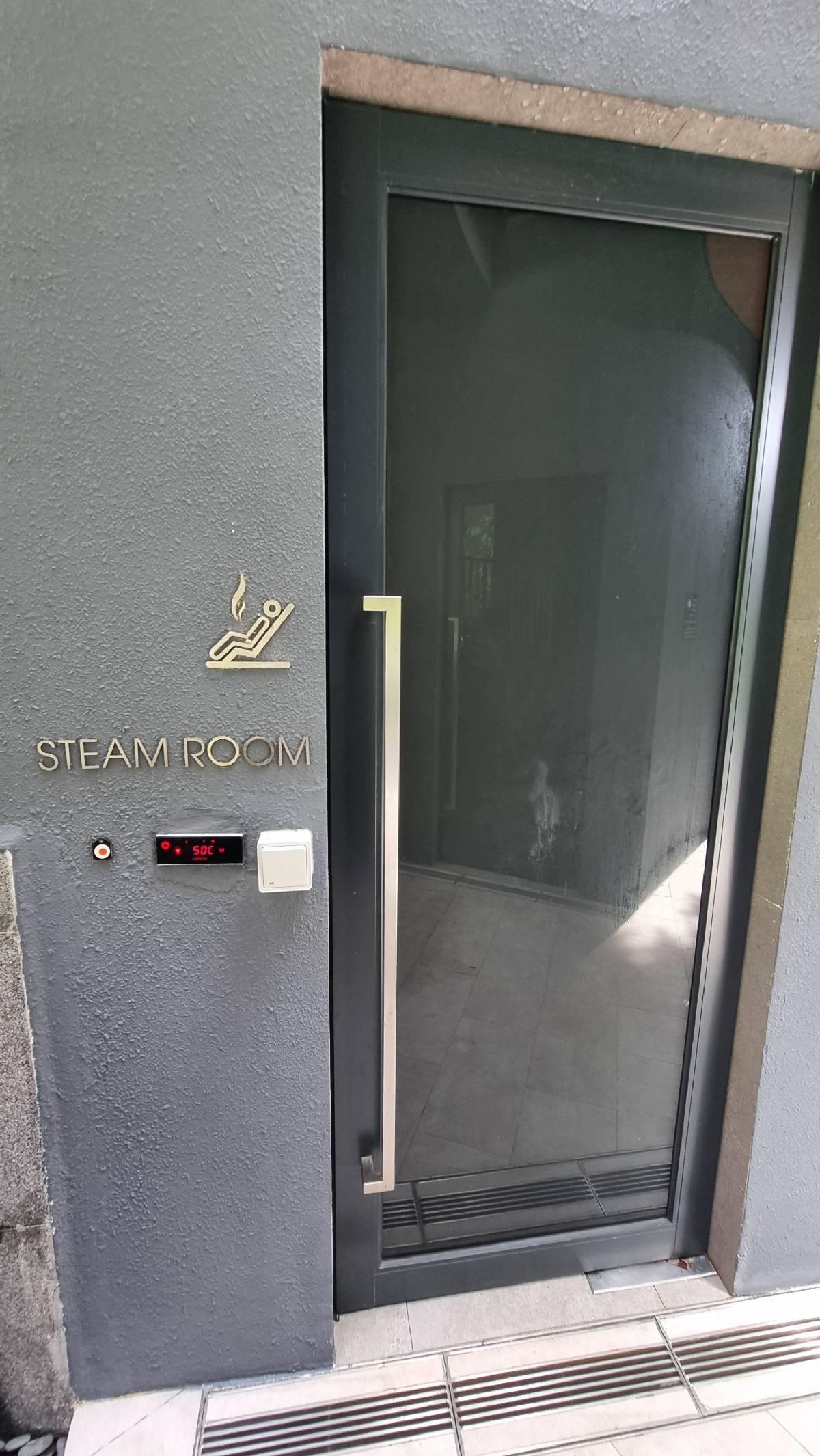 Condominium for Rent, KI Residences At Brookvale Condominium For Rent, $4,700, 3 Bed 2 Bath 861 sqft $5.46 psf, SGD 4,700 | 999-year Leasehold