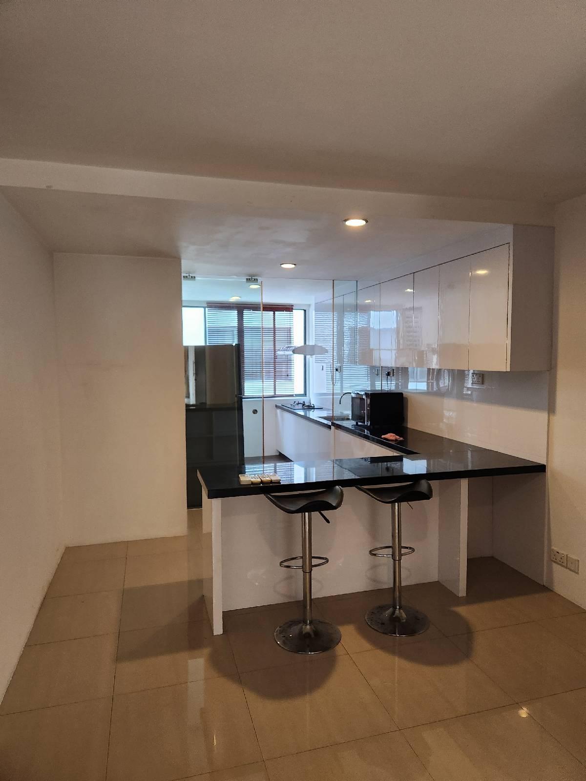 Apartment for Rent, Carlyx Residence Apartment For Rent, $4,000, 2 Bed 2 Bath 1,200 sqft $3.33 psf, SGD 4,000 | Freehold