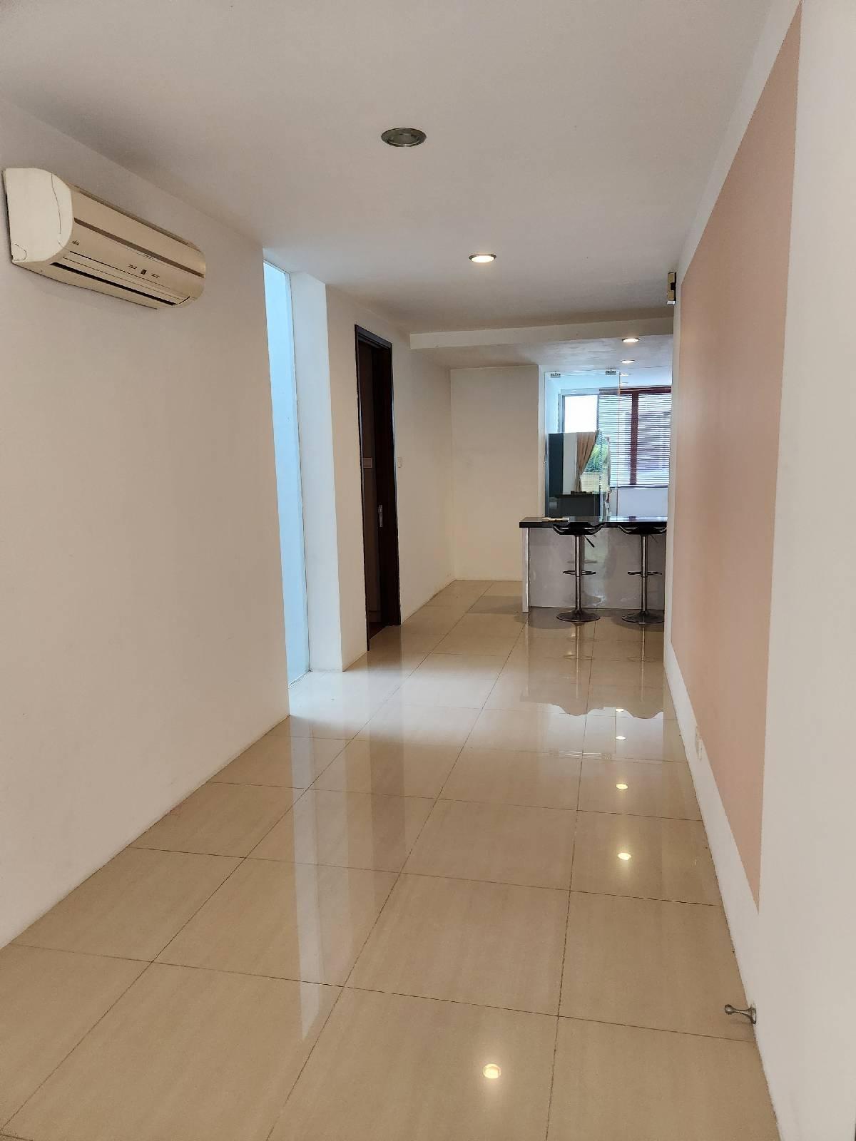 Apartment for Rent, Carlyx Residence Apartment For Rent, $4,000, 2 Bed 2 Bath 1,200 sqft $3.33 psf, SGD 4,000 | Freehold