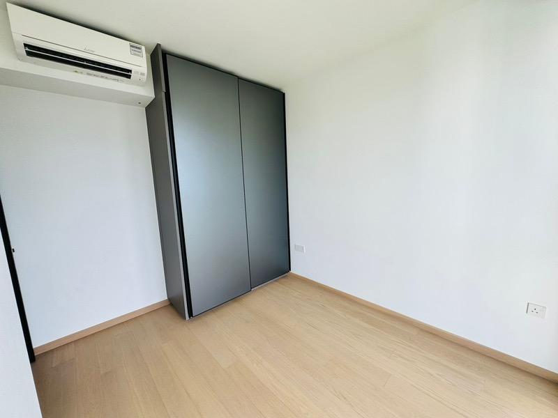 Condominium for Rent, Irwell Hill Residences Condominium For Rent, $5,000, 2 Bed 1 Bath 614 sqft $8.14 psf, SGD 5,000 | 99-year Leasehold
