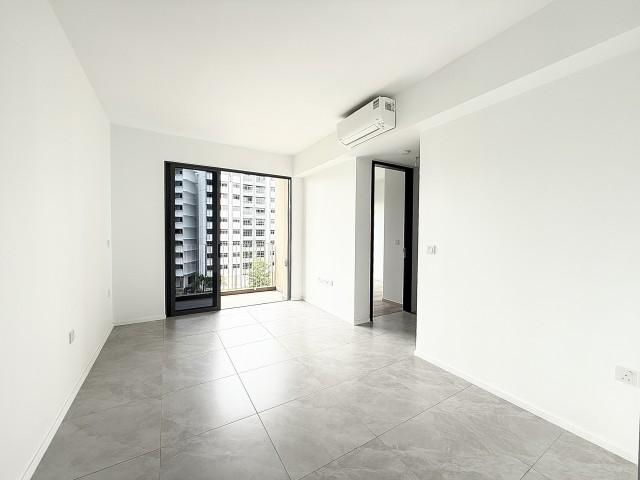 Prop-GPT: Condominium: D27 Yishun The Watergardens at Canberra