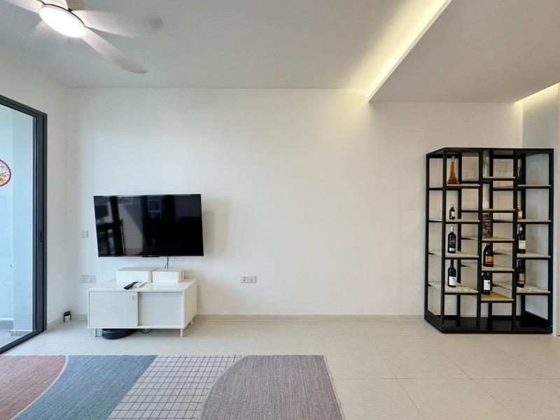 Condominium for Rent, Twin VEW Condominium For Rent, $4,200, 2 Bed 2 Bath 743 sqft $5.65 psf, SGD 4,200 | 99-year Leasehold