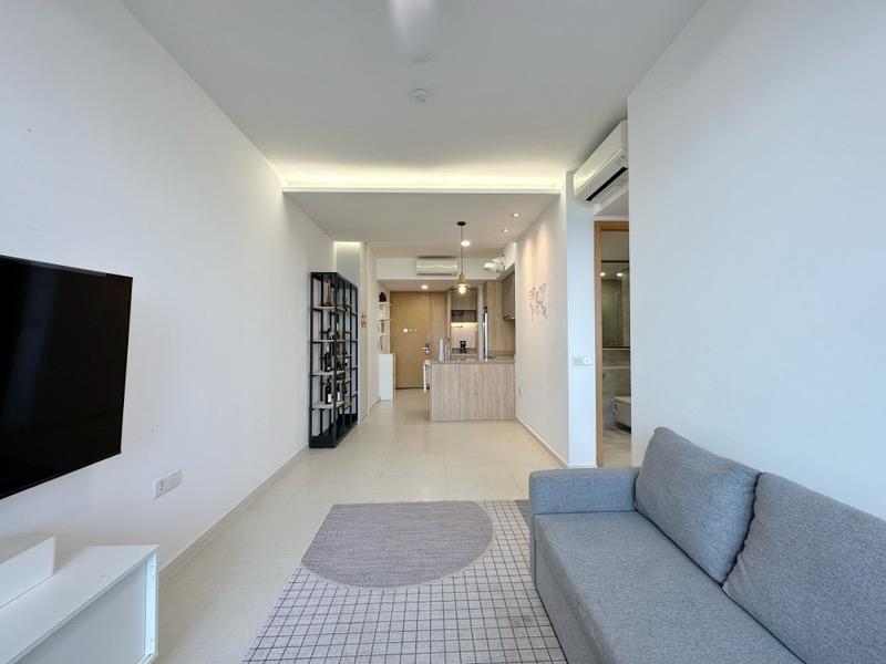 Condominium for Rent, Twin VEW Condominium For Rent, $4,200, 2 Bed 2 Bath 743 sqft $5.65 psf, SGD 4,200 | 99-year Leasehold