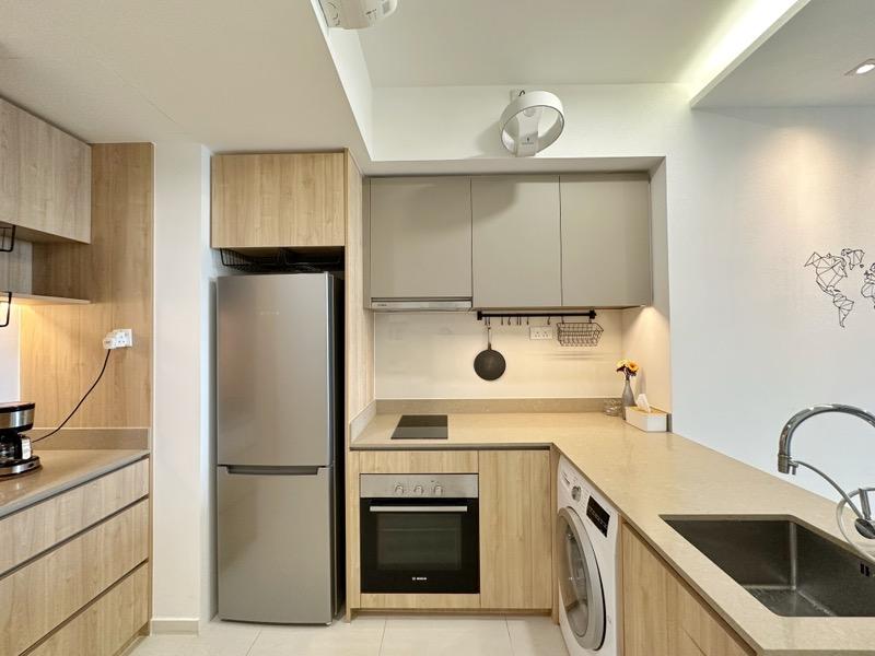 Condominium for Rent, Twin VEW Condominium For Rent, $4,200, 2 Bed 2 Bath 743 sqft $5.65 psf, SGD 4,200 | 99-year Leasehold