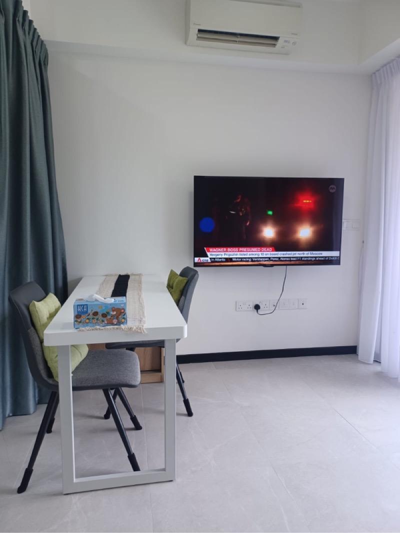 Prop-GPT: Condominium: D23  Bukit 828