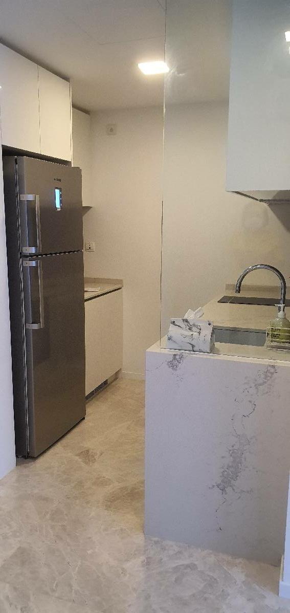 Condominium for Rent, Amber 45 Condominium For Rent, $4,900, 2 Bed 2 Bath 700 sqft $7.00 psf, SGD 4,900