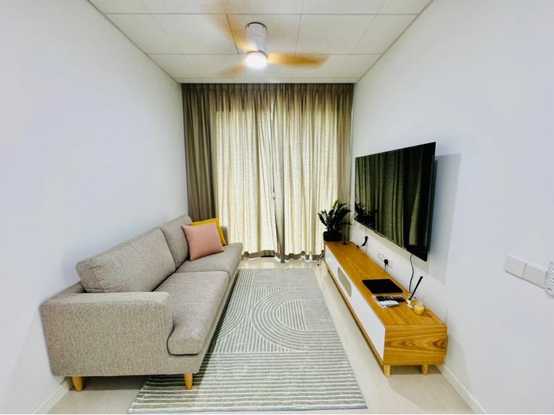 Prop-GPT: Condominium: D18  Treasure at Tampines